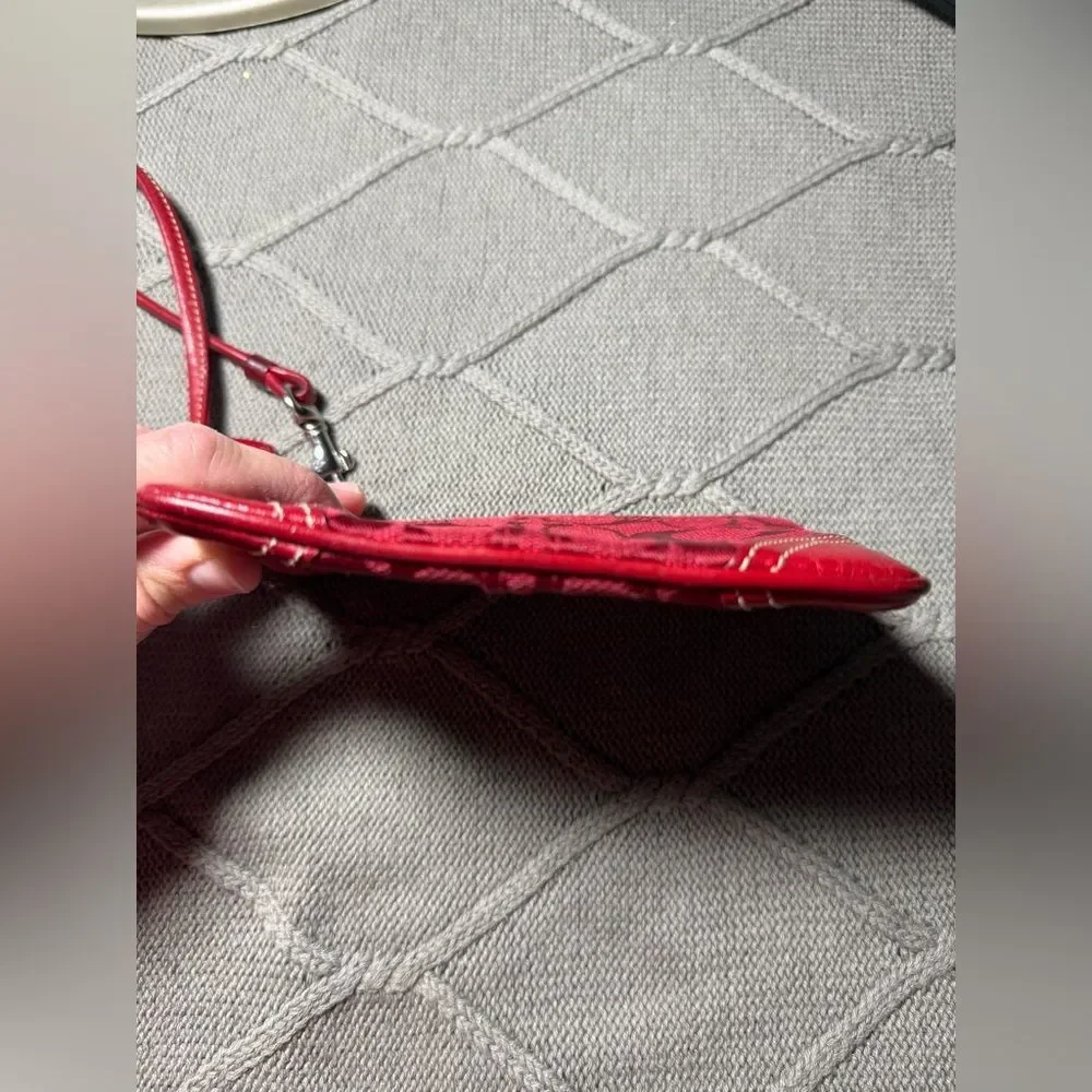 VTG COACH Signature Monogram Clutch Wristlet Red Small Mini Holiday - Picture 3 of 8